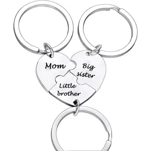 3PCs Mom Big Sister Little Brother Matching Heart Keychain Mom Big Bro Little Sis Jewelry Son Daughter Birthday Anniversary Christmas Gifts
