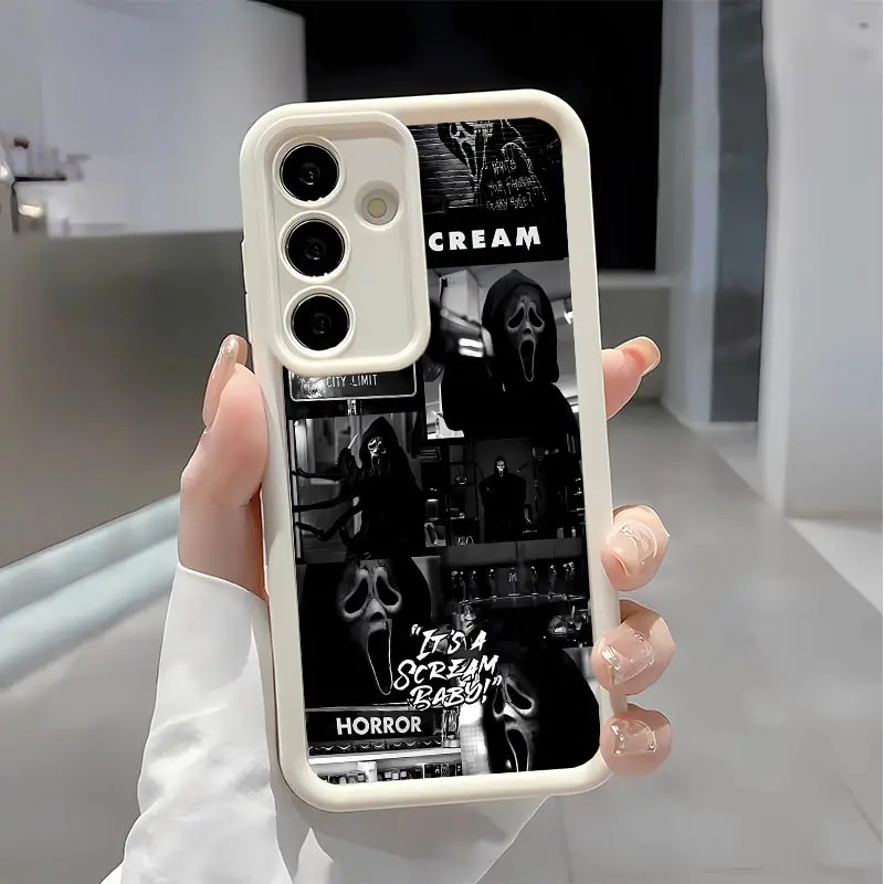 White-Ghost faces Realm