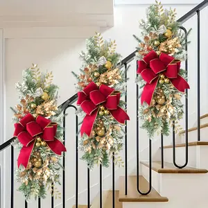 Christmas Wreath Front Door Decoration, Winter Artificial Flowers, Faux Flower Wreath, Home Party Outdoor Indoor Staircase Door Hanging Decorations