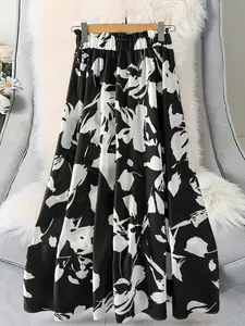 This French black and white floral skirt has A stretchable and tight waist. It is an A-line skirt that can hide flaws and make you look slimmer. It is a versatile long dress for daily use
