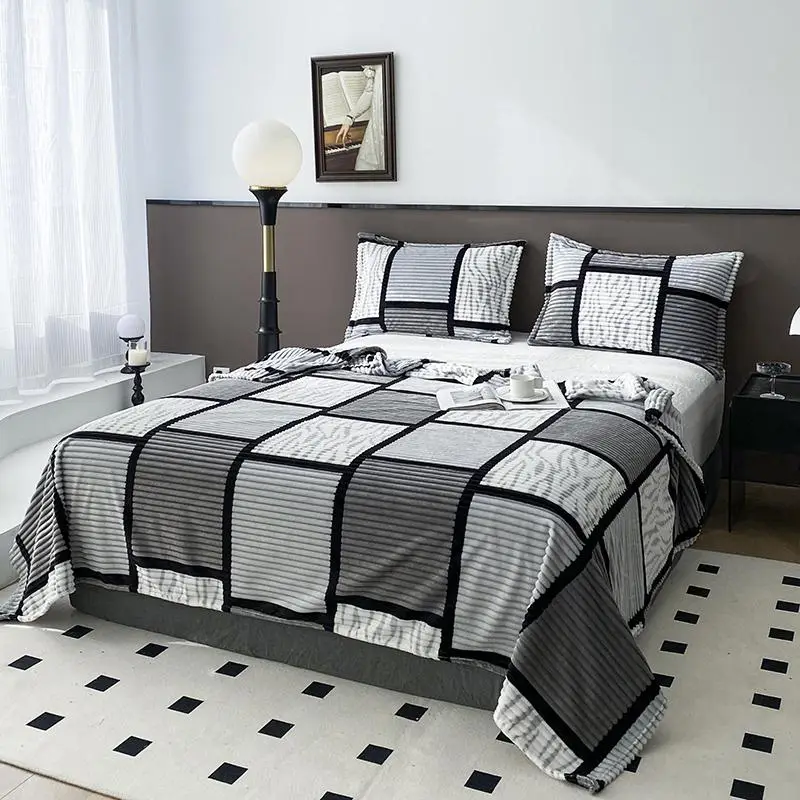 Plaid Pattern Cozy Blanket, 1 Count Soft Comfortable Warm Napping Throw, All Season Blanket, Breathable Comfortable Blanket, Comfy Bedding for Christm