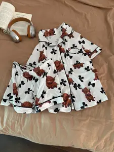 Women's Two-Piece Sleepwear Set, Short Sleeve Button-Up Top & Loose Shorts, Cute Highland Cow Print, Night Wear & Casual Use, Pajama