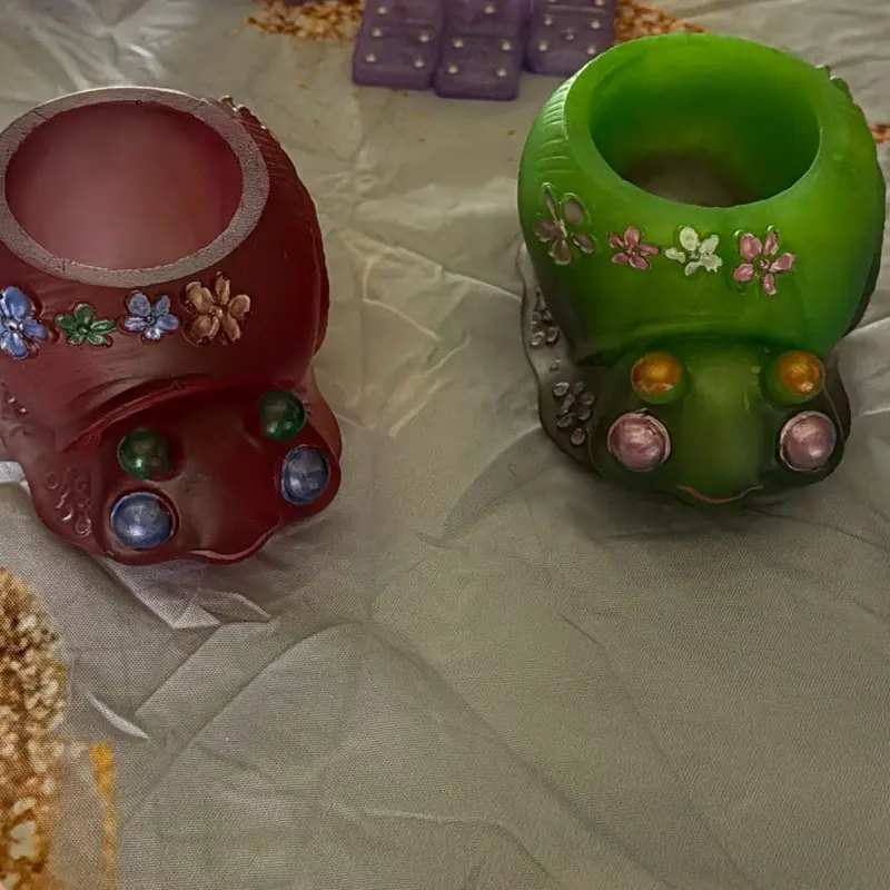 Snail Holder