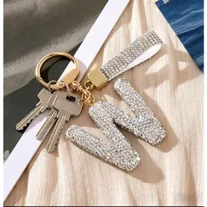 New Fashion Shiny Soft Clay Rhinestone Keychain, Cute Personalized Charm for Women, Keychain For Bags, Bag Accessory, Car Key Chain Decoration Gift, Trendy Cute Keychain