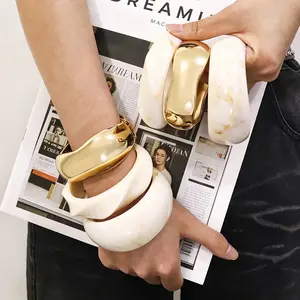 Unique Wide Gold-Tone Bangle, Luxury Elegant Style Bracelet For Women