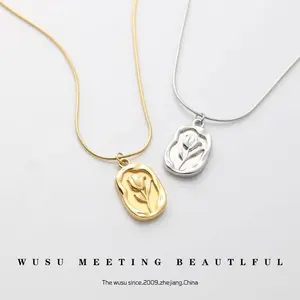 Titanium steel necklace minimalist square tag rose flower clavicle chain high-end women's pendant jewelry