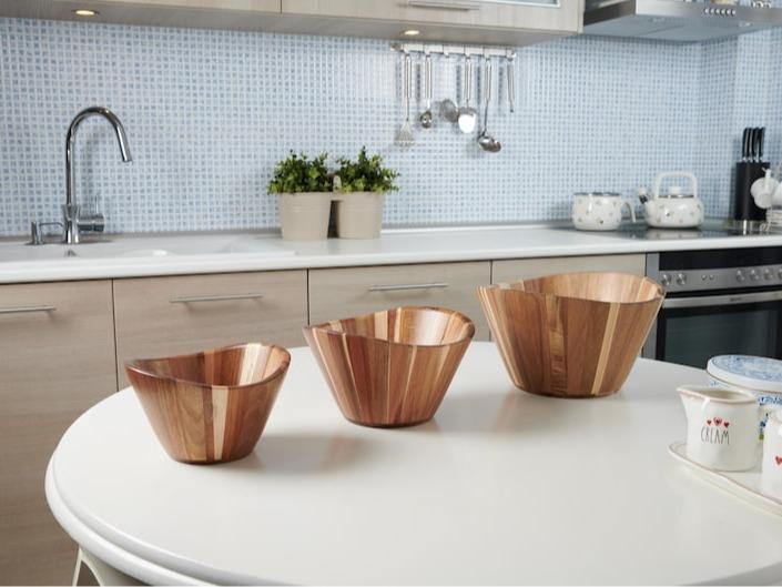 Wavy Wooden Salad Bowl Set (3 pc) 12″-10″-8″ | Hand-Carved Acacia Serving & Mixing Bowls for Salad, Fruit and More | Woodenhouse
