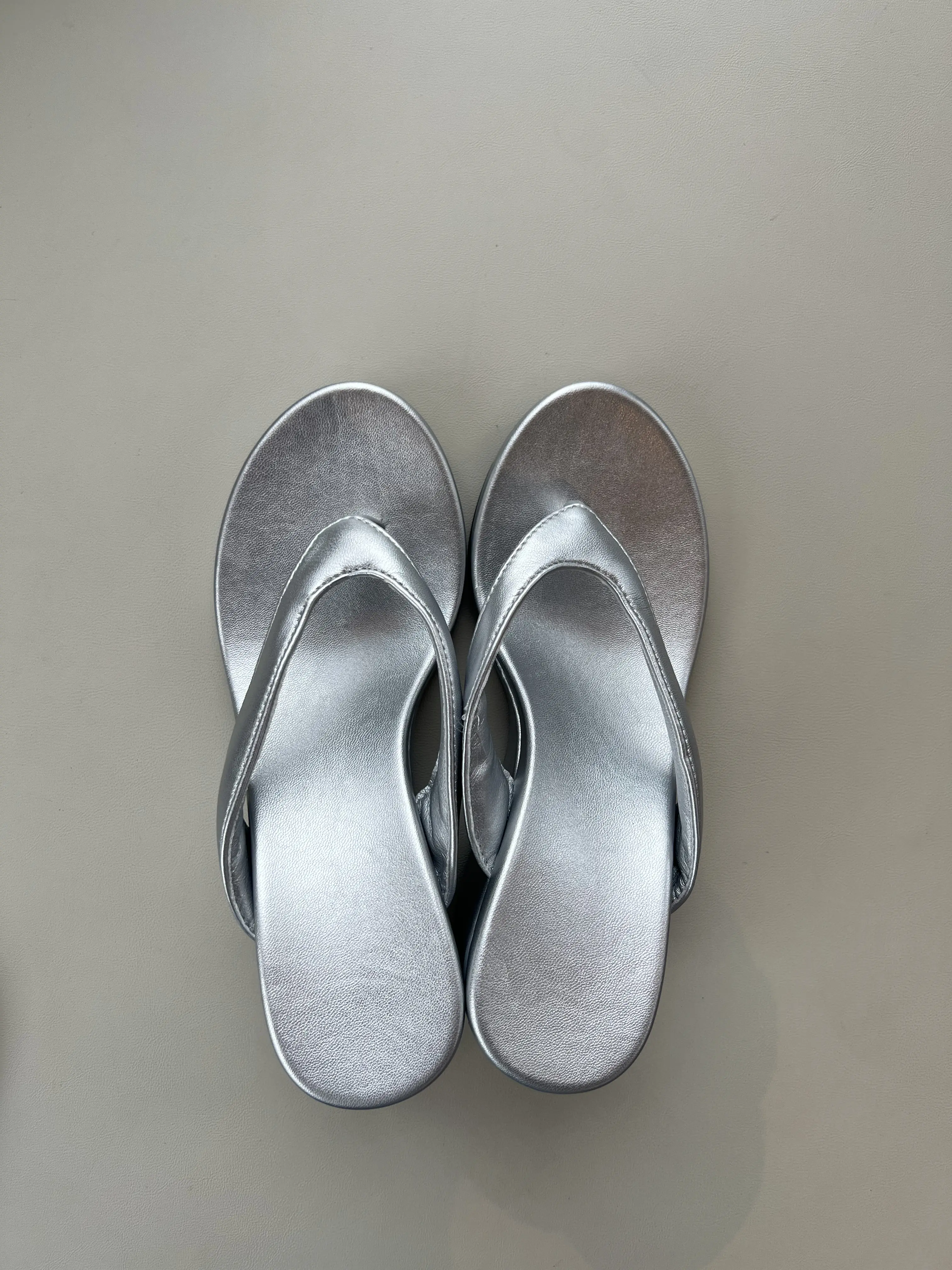 Women's Platform Wedge Sandals, Plain Minimalist Metallic Silver Slip On Flip Flop for Summer Streetwear, Flipflop, Shoe, Platform Sandals, 38-Us7.5, Casual, Footwear, Casual Wedge Sandal, Pool Party