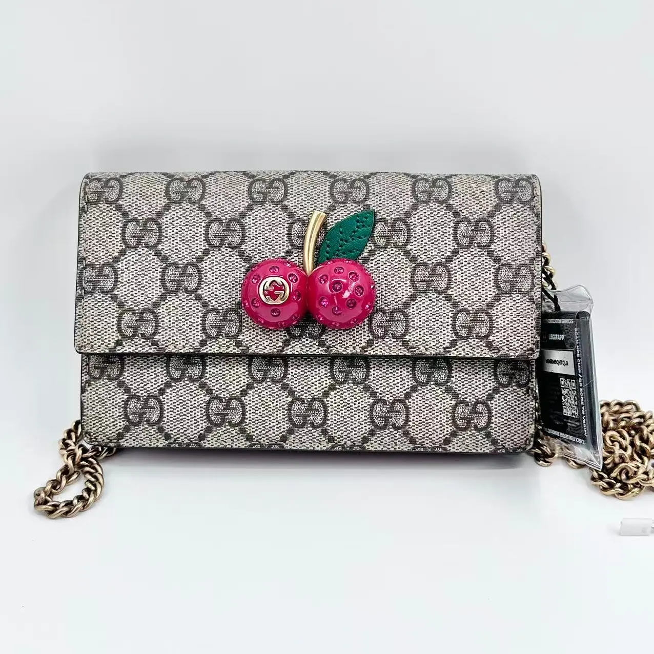 Pre-owned GUCCI canvas Crossbody Bags GG Supreme Cherry WOC Chain Crossbody Wallet Bag B1102661703