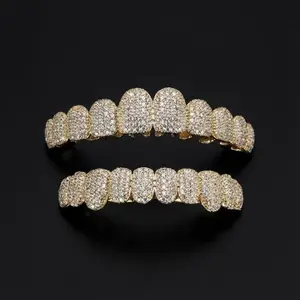 2pcs Hip Hop Cubic Teeth Set, Sparkling Punk Upper and Lower Braces, Rapper Accessories Diamond Braces for Boys and Girls Teen Role Play Oral