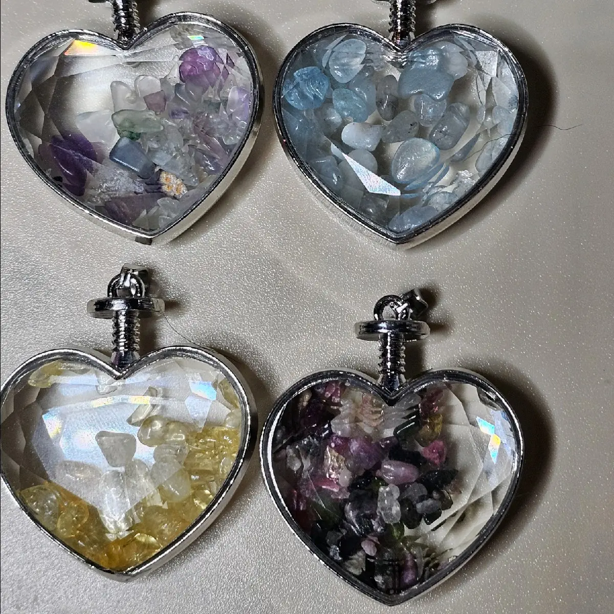 Hearts shaped Glass Pendant with Crystal Chips Fluorite, Tourmaline, Aquamarine, or CitrineHearts shaped Glass Pendant with Crystal Chips Fluorite, Tourmaline, Aquamarine, or Citrine with cord necklace 24"