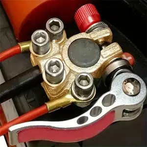 2 Pieces/4 Pieces Positive Negative Car Battery Terminals, Durable Automotive Accessories, Thickened Car Battery Terminal Clips