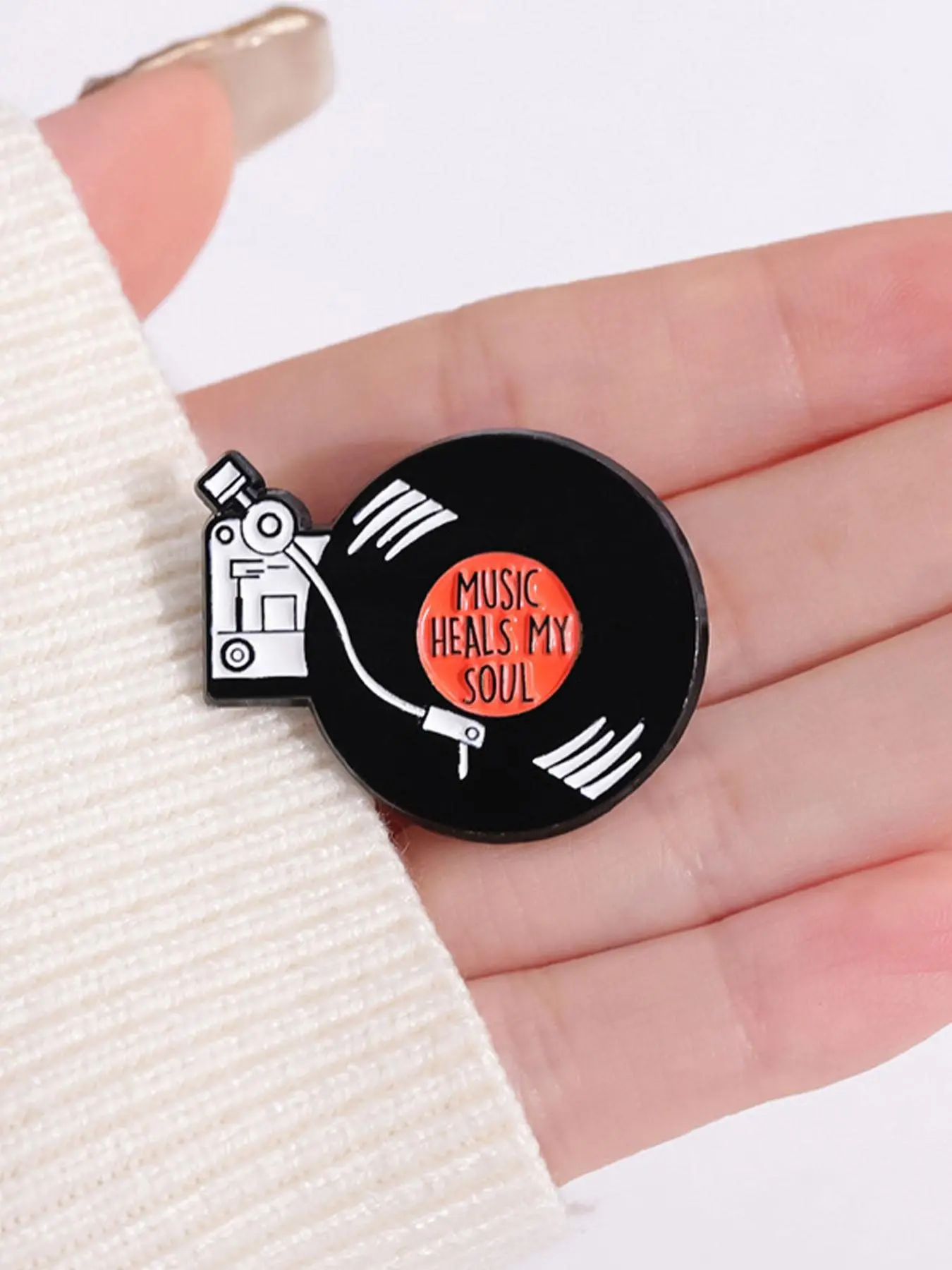 Music Heals My Soul Enamel Pin Badge, Cute Cartoon Alloy Brooch Pin for Clothing, Bag, Pencil Case Accessories, and Hangings, Creative and Unique Fashion Lapel Pin, Durable Metal Pins