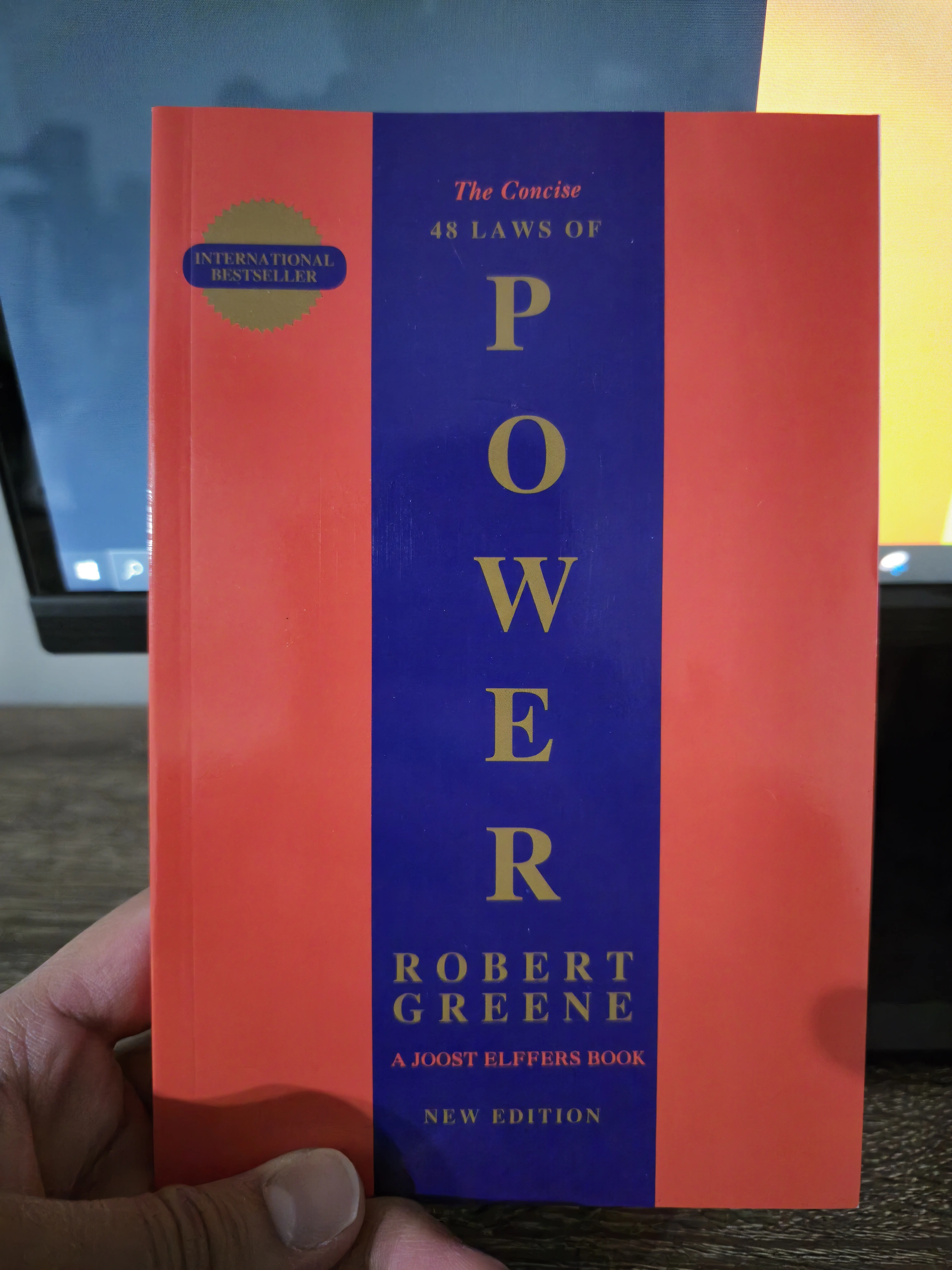 The Concise 48 Laws of Power by Robert Greene – Profile Books Paperback, ISBN 9781861974044