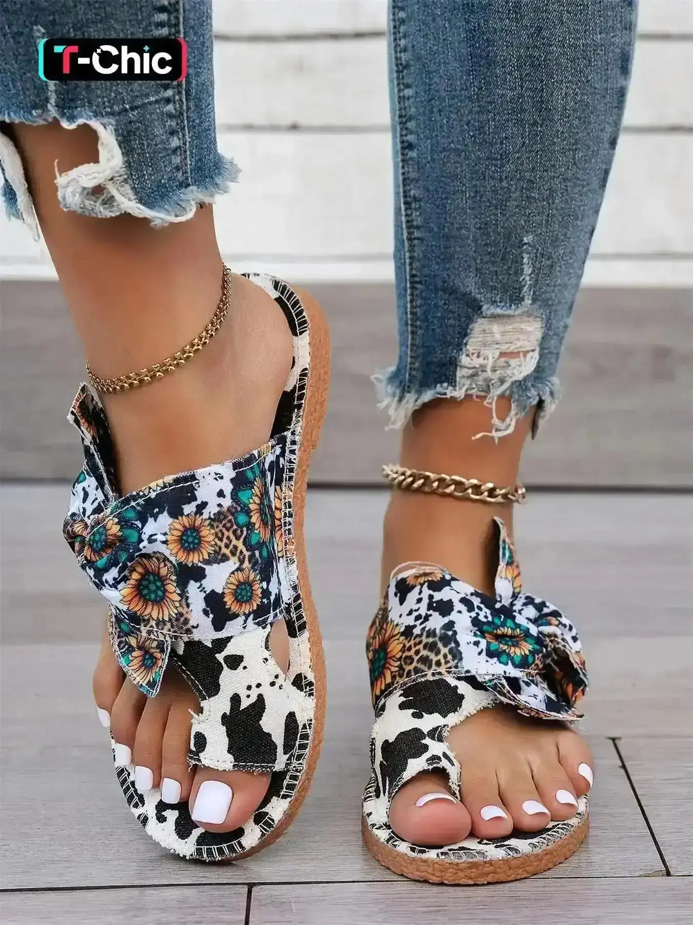 Women's Summer Sandals Bohemian Trending Sunflower Print Flat Shoes Lightweight Comfortable Round Toe Slip-On Casual Beach Vacation Style ready water friendly outdoor holiday warm weather easy slip on Lightweight Casual