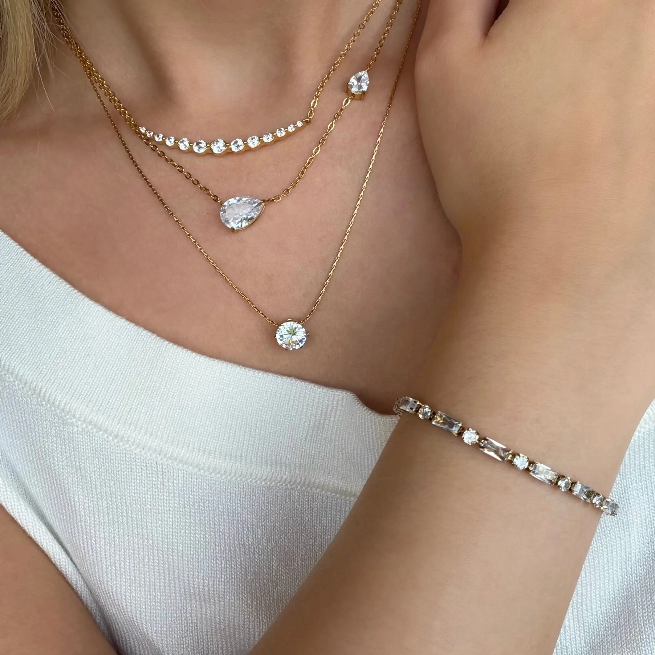 EVRY JEWELS Gold or Silver Plated Women's Special Occasion Box Necklace