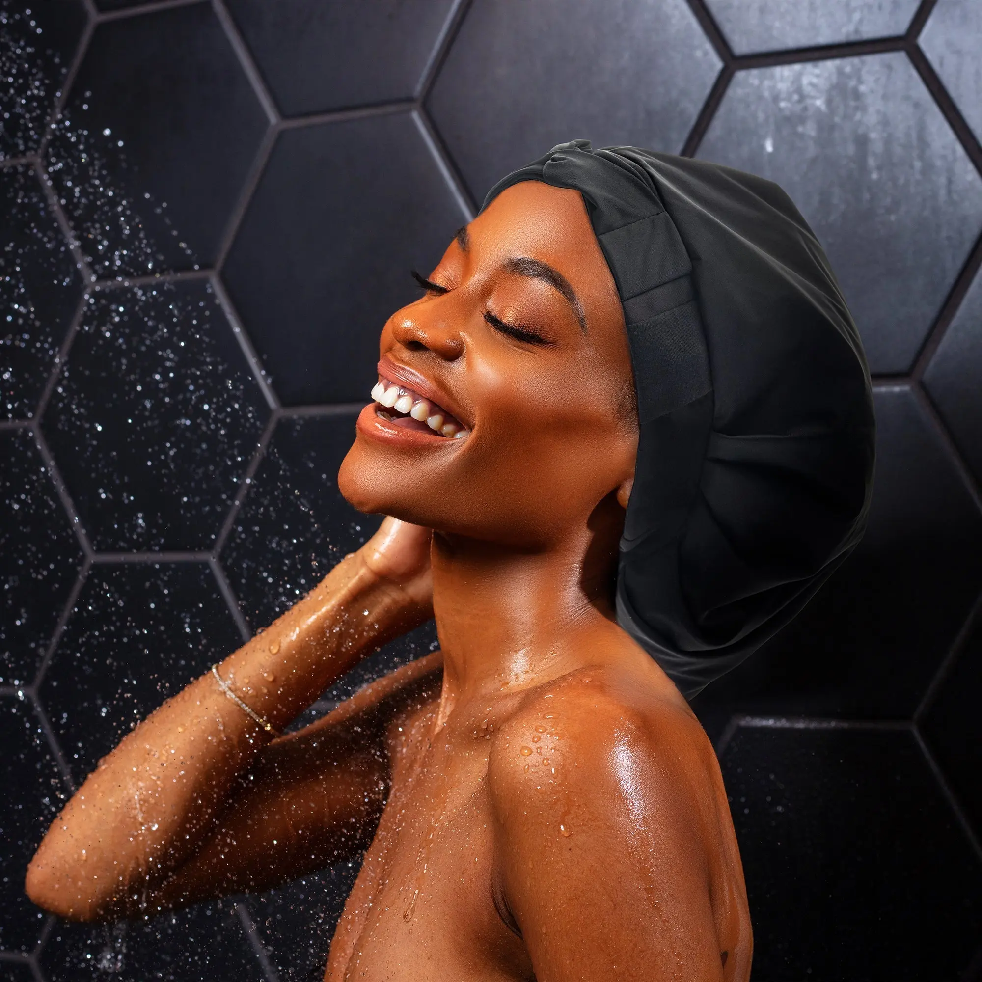 Hairbrella Satin-Lined Waterproof, Adjustable Shower Cap Hairbrella Satin-Lined Waterproof, Adjustable Shower Cap