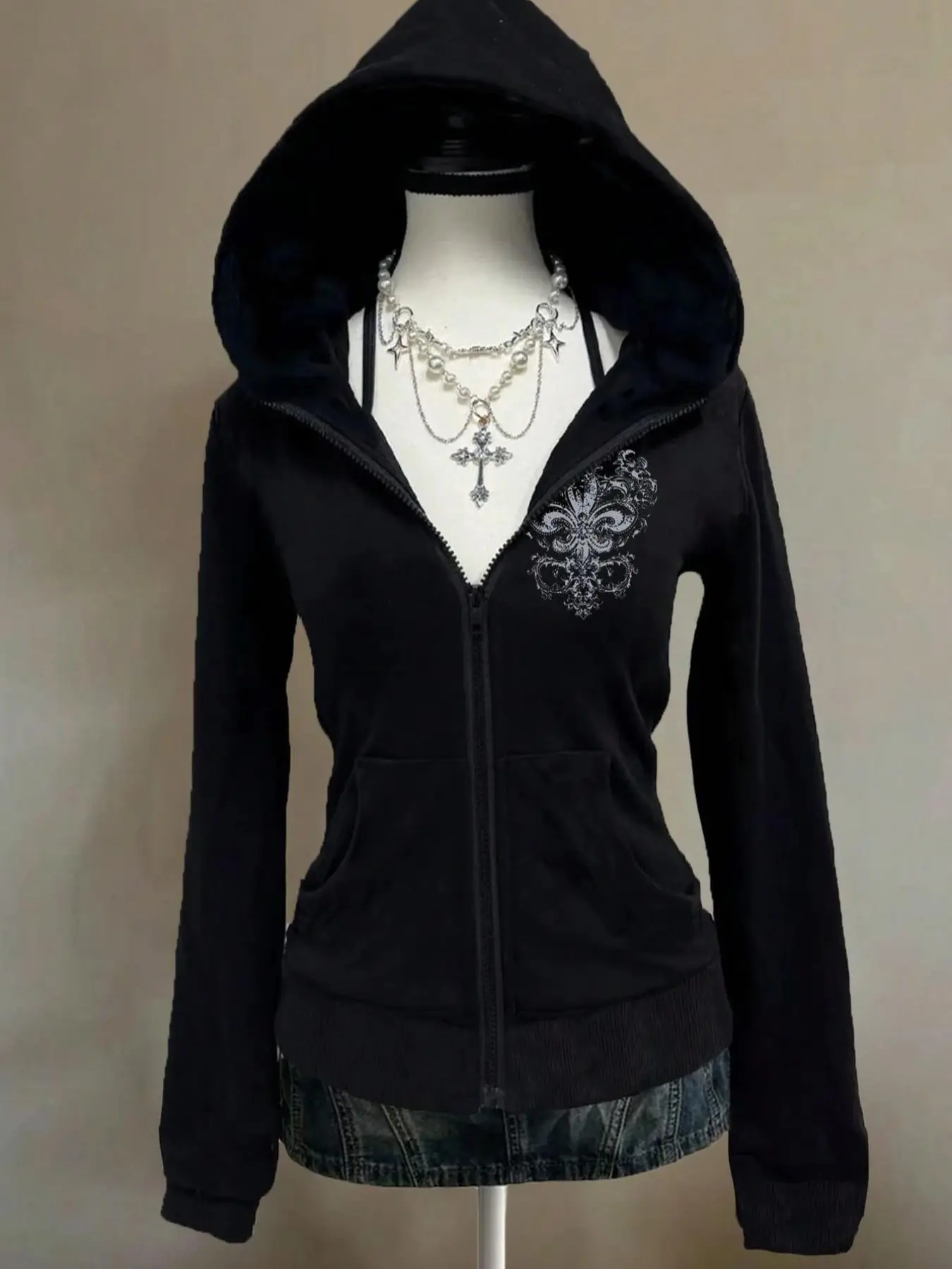 Women's Y2K Gothic Punk Feather Graphic Print Hoodie Sweatshirts, Womenswear, Slim Fit Long Sleeve, Casual Vintage Style, Perfect for Tall Girls, Music Festivals, Dark Streetwear