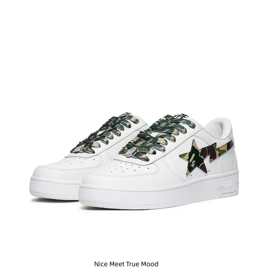 White BAPE STA low-top sneakers, camouflage star side logo, matching camo laces, heel brand marking, solid white midsole, military street style, unisex casual footwear for daily wear and streetwear outfit collocation