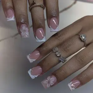 24pcs Summer New Square Press-On Nails, Floral Decoration Simple Personality Nail Art, Easy Travel Fake Nails for Women Girls