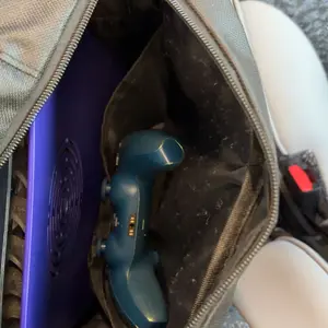 review image 0
