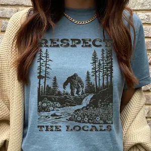 Vintage Bigfoot Tees Retro Respect the Local Sasquatch Tshirt Funny Bigfoot Forest T-Shirt Unisex Sublimation Crewneck Outdoors Hiking Bigfoot Top