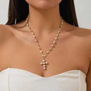 Copy of Gothic style cross alloy pendant necklace, fashionable and imitation pearl bead collarbone chain