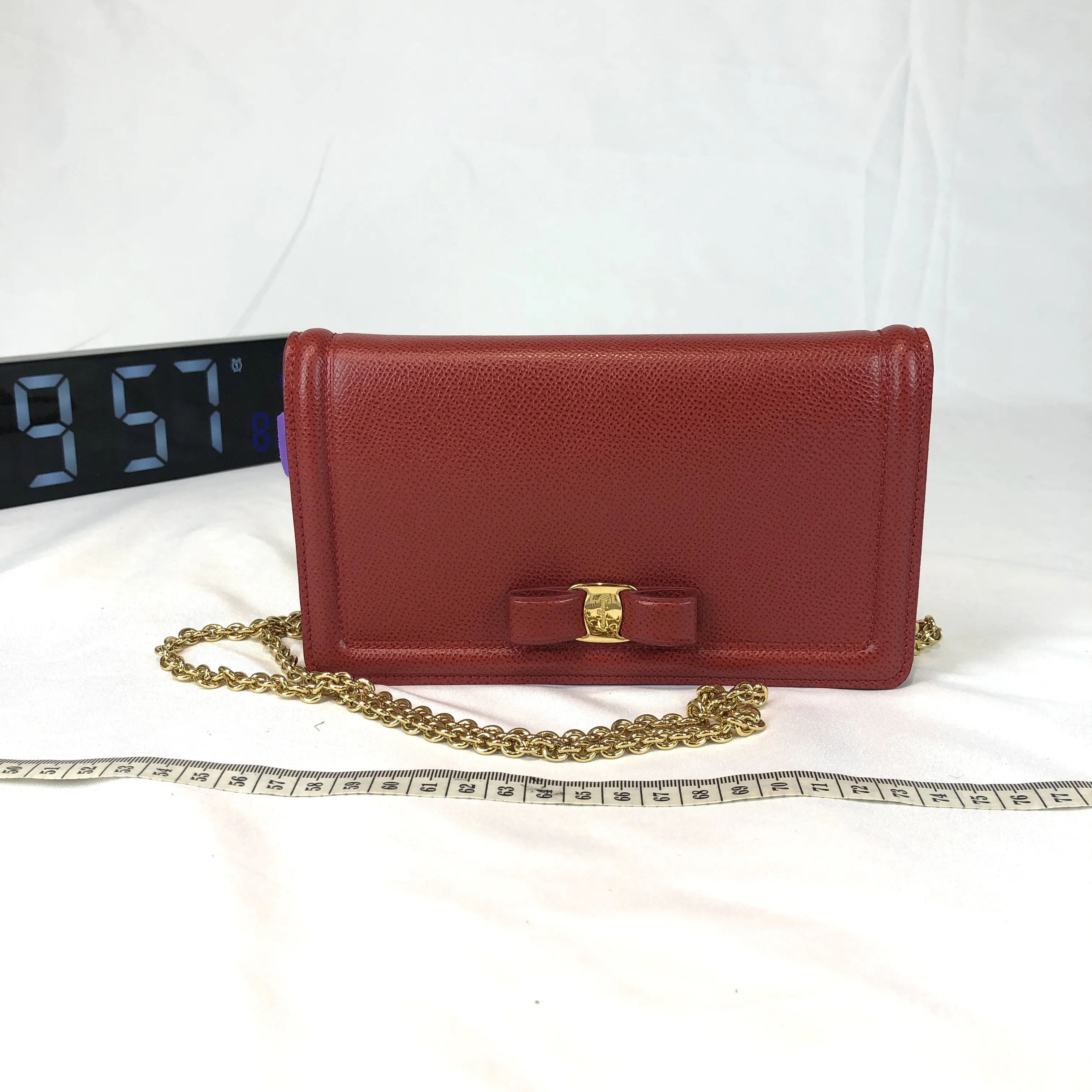 Pre-owned SALVATORE FERRAGAMO leather Crossbody Bags Miss Vara Bow WOC Chain Wallet Crossbody Bag A1629