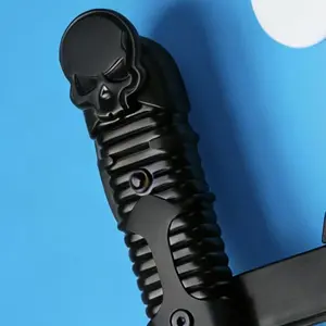 2026. The popular new toy, capable of 360° rotation, is a role-playing prop. It is suitable for costume props for Halloween and Easter parties. It is an ideal collection item for enthusiasts and an excellent gift for fans.Game set accessories