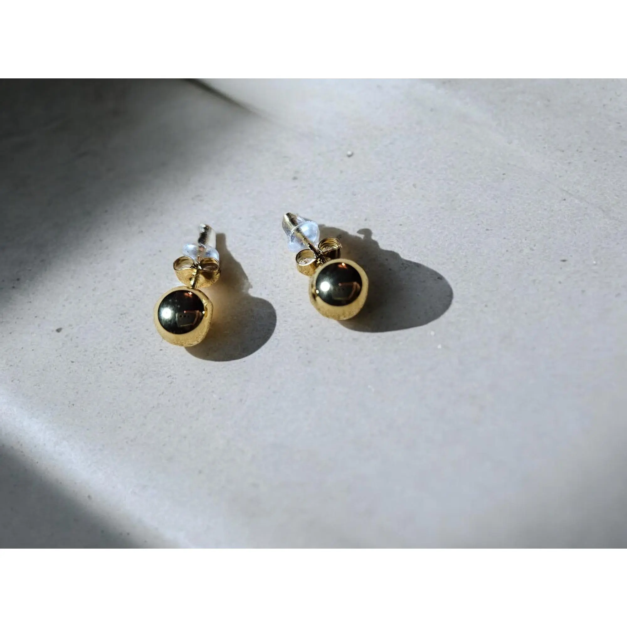 ROUND BALL STUD EARRINGS