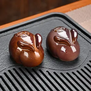 Tea pet little rabbit that changes color when wet - Creative Fu Rabbit Tea Set Decoration for Tea Tray - Evolving Patina