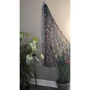 Viny Floral Embroidered Veil