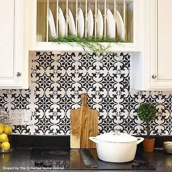 Fabiola Tile Stencil Size Medium
