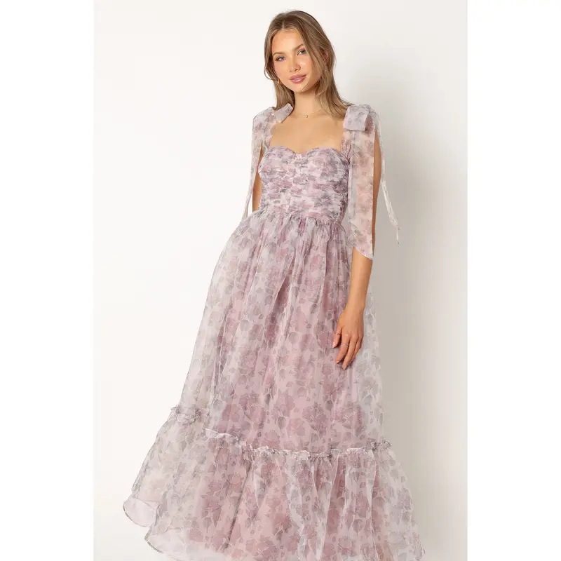 V. Chapman Capulet Midi Dress in White Chantilly Lace - TikTok Shop V. Chapman Capulet Midi Dress in White Chantilly Lace - TikTok Shop