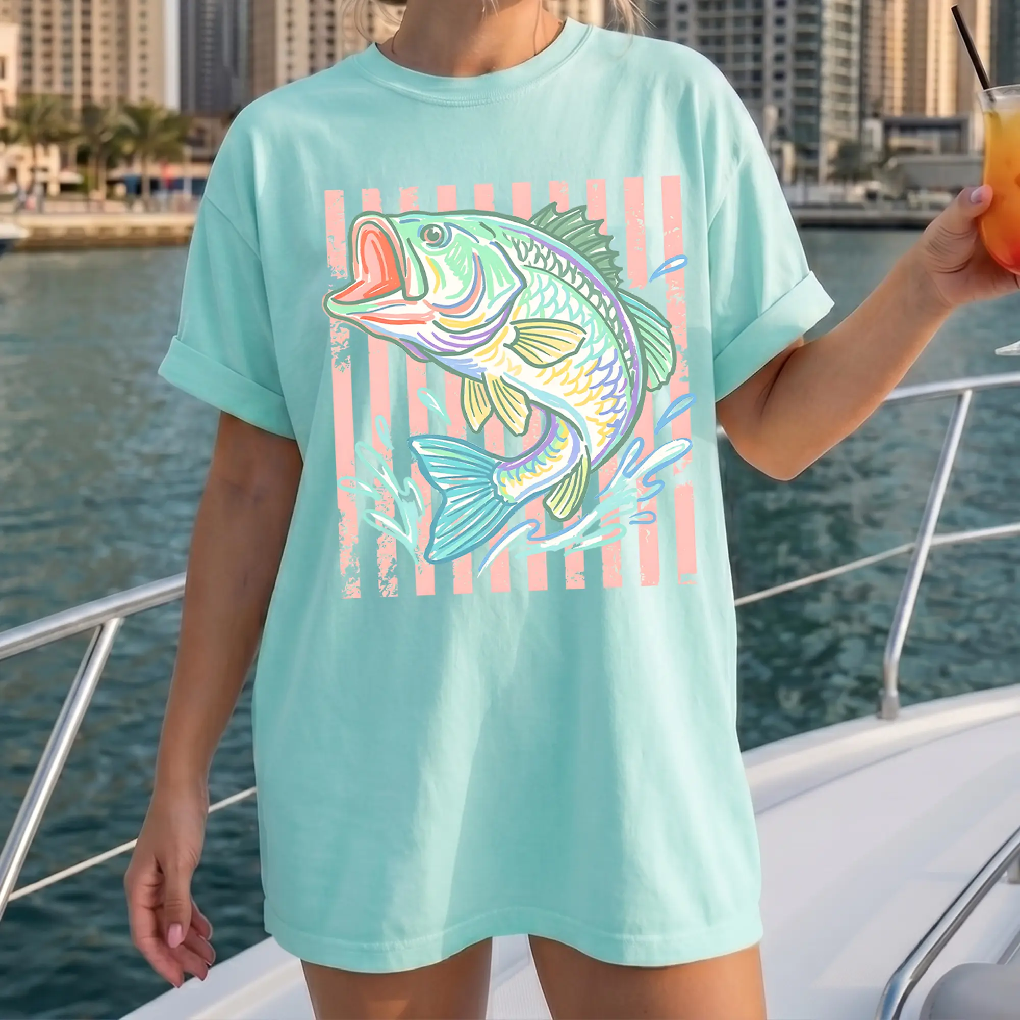 BojjiCo Retro Bass Fish Shirt Comfort Colors Pastel Fishing Tee Preppy Coastal Lake Day T-Shirt Colorful Summer Tee-Shirt Beach Lover Gift for Her Aesthetic Oversized Fishing Graphic T-Shirt Boho Soft Cotton Coastal Grandmother Top Trendy Bass Outfit