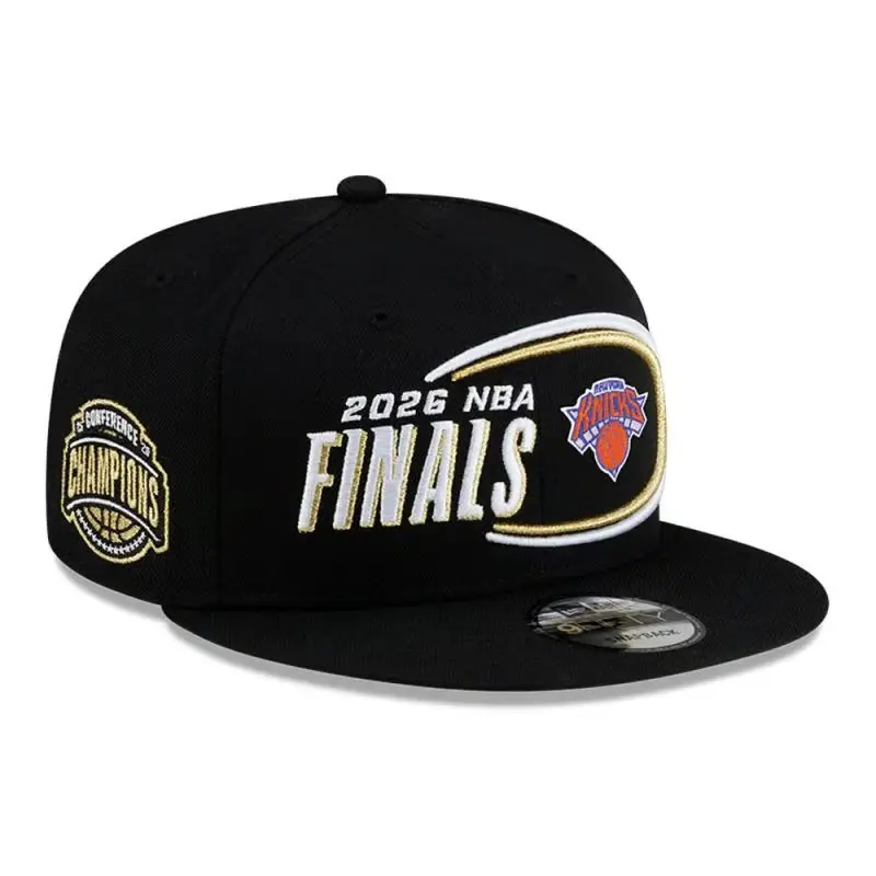 New York Knicks 9FIFTY Snapback Cap, Black Adjustable Hat with Embroidered Team Logo