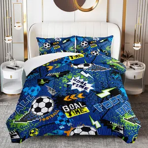 3pcs Football Game Comforter Set, Sports Duvet Set for Girls and Adults Bedroom or Guest Room Decor, Lightweight Soft All Seasons Comforter Machine Washable Microfiber Quilt with 2 Pillowcases , Gifts for the Family
