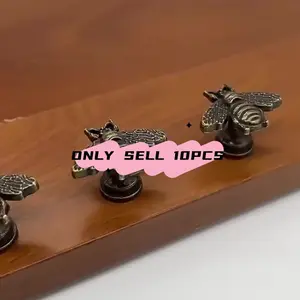 10-Piece Pack of Zinc Alloy Bee-Shaped Cabinet Knobs - Vintage Antique Decorative Dressing Table Drawer Handles, Dresser Handles for Home and Wardrobe Furniture Hardware