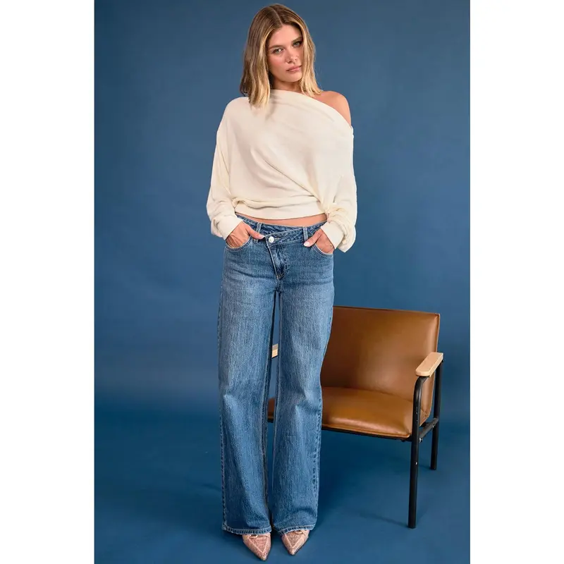Women's Luxe Bella Relaxed Rise Asymmetrical Wide Leg Jeans