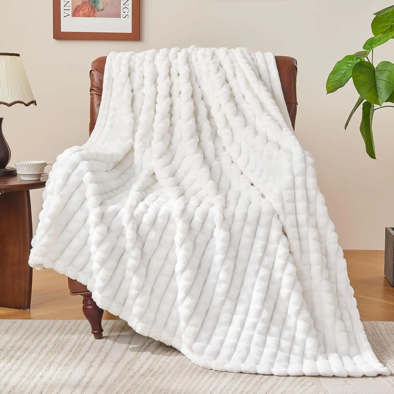 White Throw Blanket for Couch and Bed- Super Soft and Warm 3D Checkered Fluffy Fuzzy Fleece Blanket, Luxurious Plush Cozy Blanket for Room Decor Fall and Winter, 50x60 inches