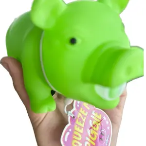 Squeeze noise plastic squishy pig