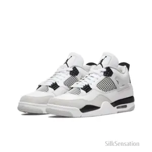 Retro-style white and black casual sports versatile durable and comfortable basketball shoes