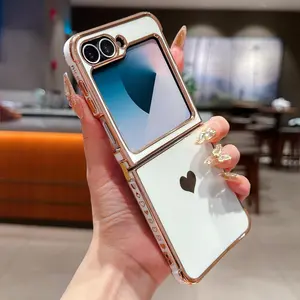 Solid Heart Flip Case for Samsung Flip 5/ 6; Fashionable And Personalized Shockproof Protection Cover.For Samsung Flip 5/ 6