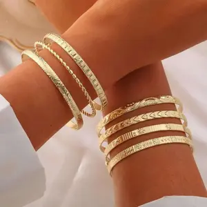 7-Piece Fashion Elegant Textured Metal Bracelet Set, Multi-Layer Stackable Open Ended Cuff Bangles, Versatile Women Jewelry for Banquet Ball Party Holiday Gift for Friends