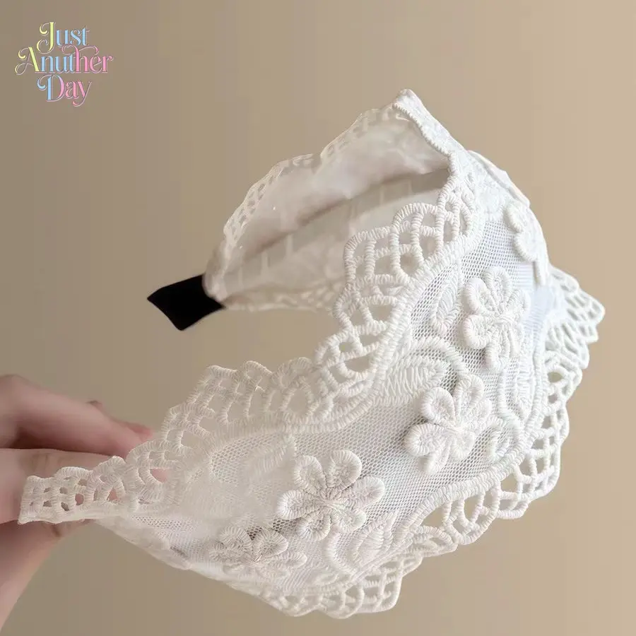 Women's Elegant Lace Mesh Wide Headband, Vintage Floral Embroidered Hairband, Soft White Lace Hair Hoop for Hair Styling, Chic Parisian Style Hair Accessory