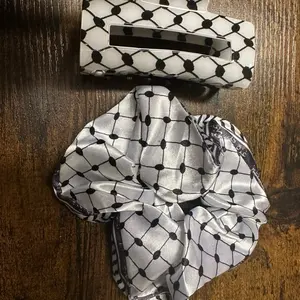 Popular Keffiyeh Pair