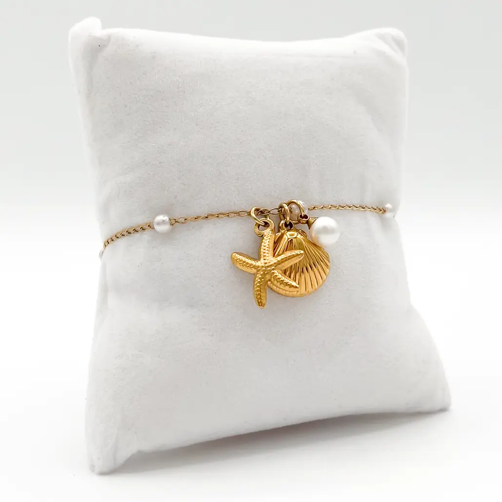 Dainty Seashell Pearl Bracelet