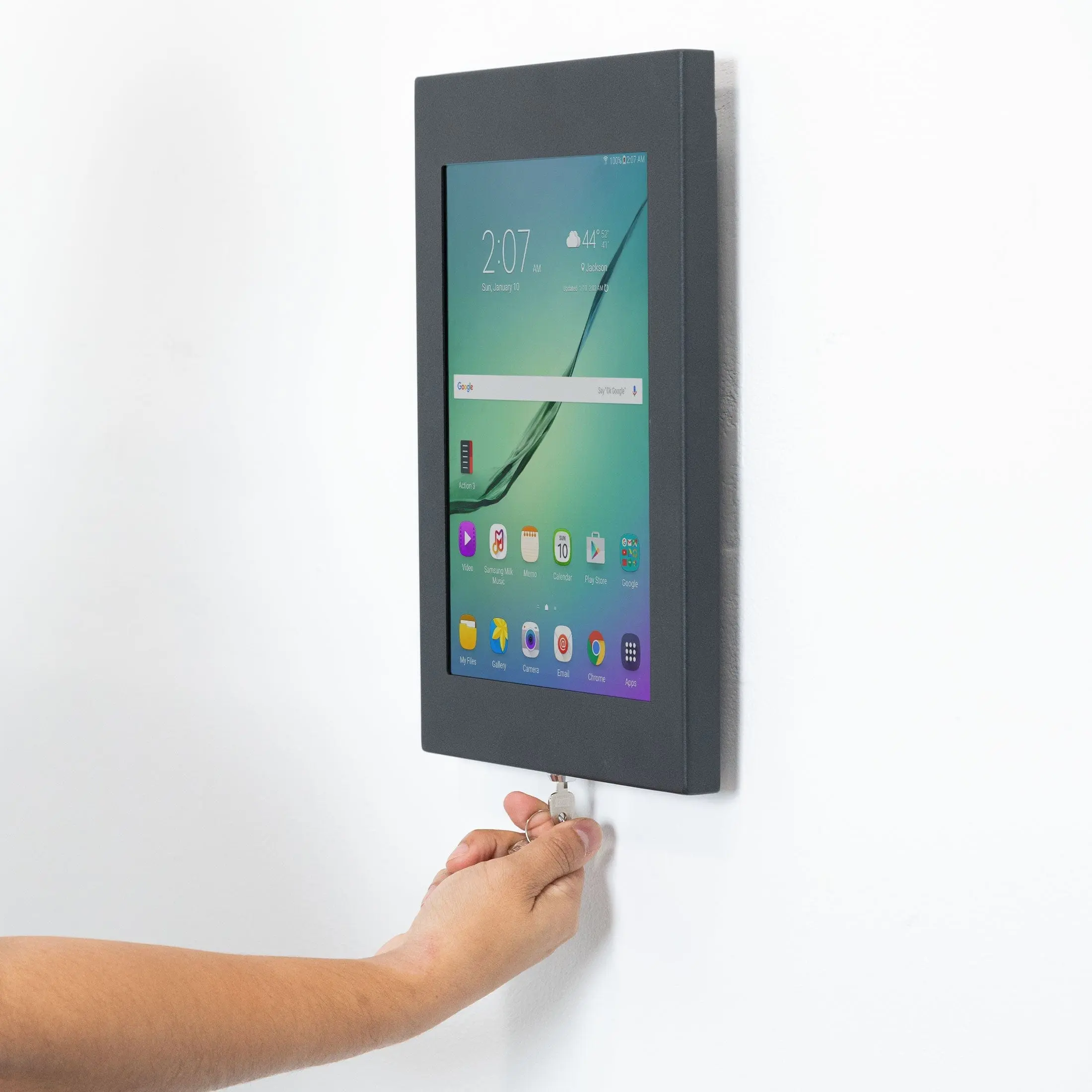 Mount-It! Samsung Tablet Wall Mount, Anti-Theft Lockable Enclosure for Galaxy Tab A & Tab S