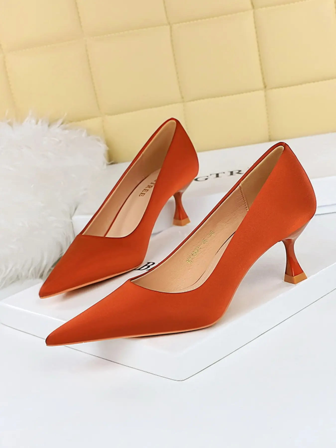 Elegant Satin Pointed Toe Stiletto Heels, High Heels, Classy Stiletto Heels, Elegant Heeled Shoes, Spring & Fall Commuter Shoes, Casual Style, Textile Material, Perfect for Work, Dates, Parties