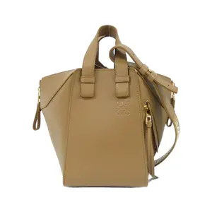 Pre-owned Loewe Calfskin Shoulder Bags Hammock Compact Calf Shoulder Bag